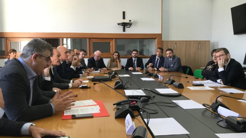 Cgil, Cisl e Uil al ministro Provenzano: “Il governo rispetti il Patto per la Sardegna”